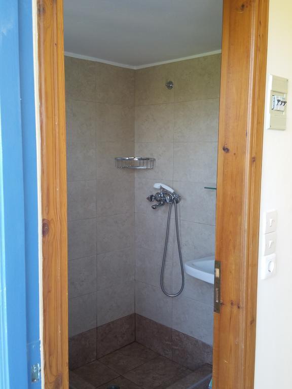 Guesthouse Karidia Skala Eresou Zewnętrze zdjęcie